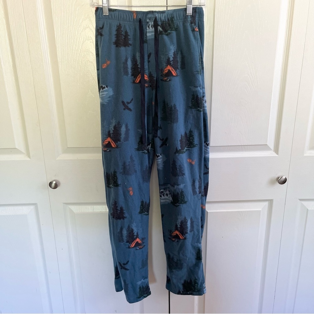 5 for $25! Sonoma Blue Forest Print Pajamas